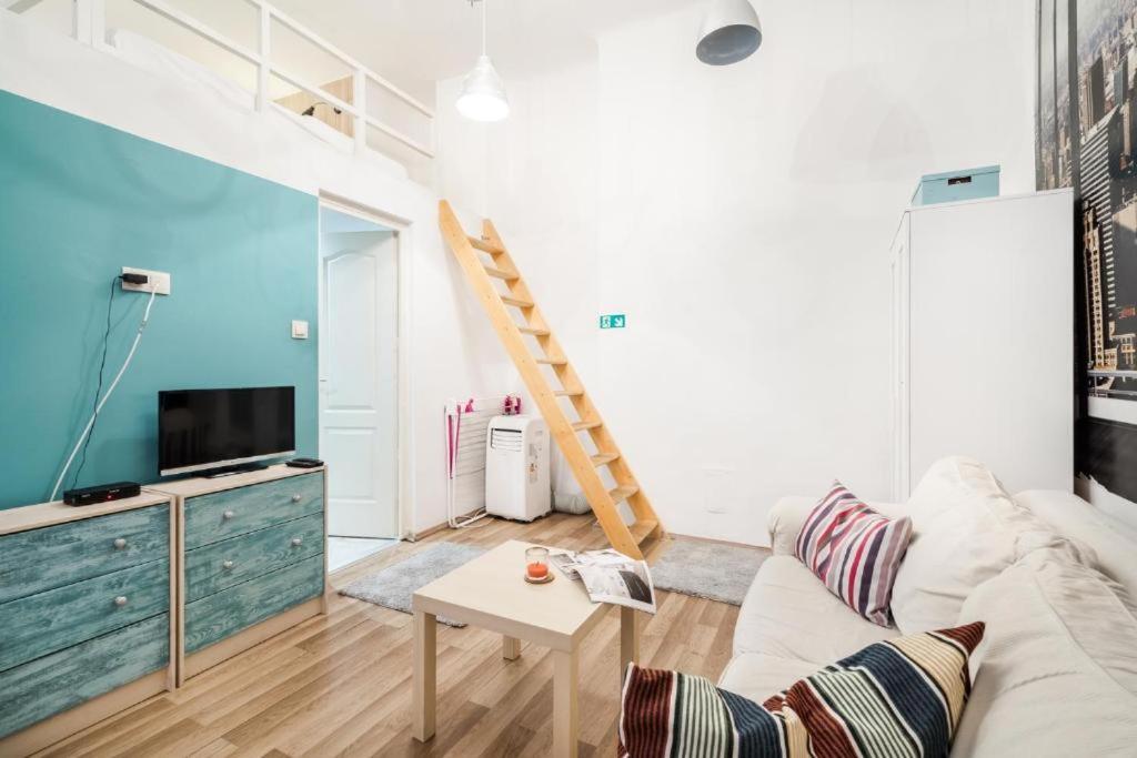Colorwave Studio Home Budapest Esterno foto