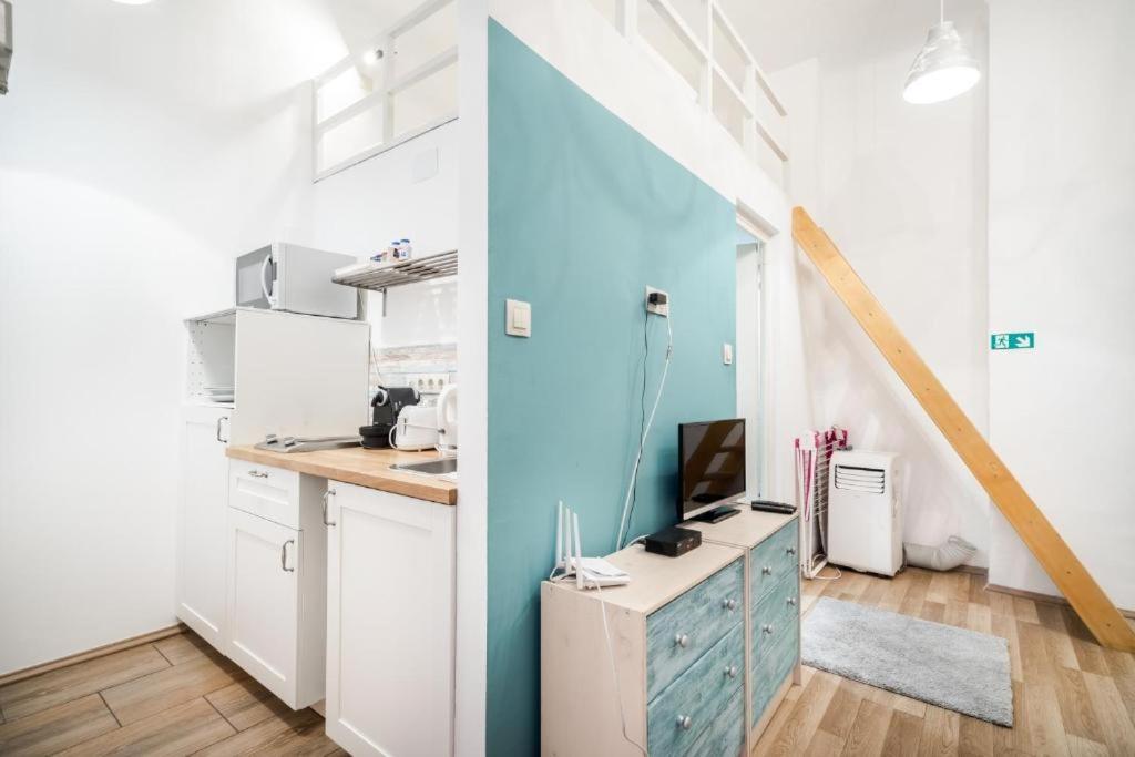 Colorwave Studio Home Budapest Esterno foto