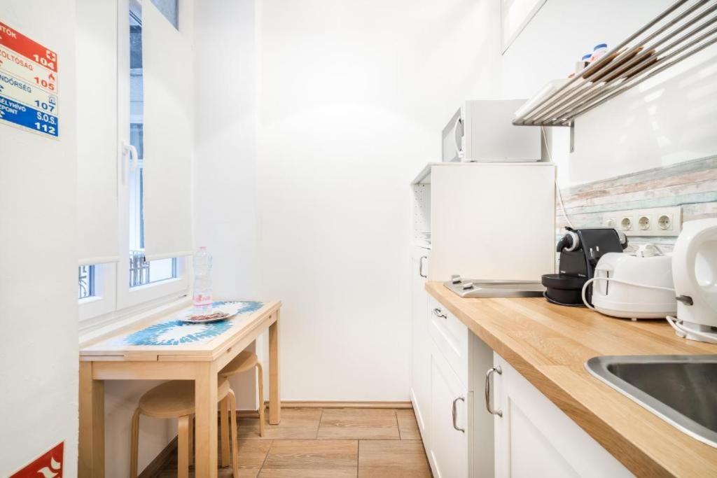 Colorwave Studio Home Budapest Esterno foto
